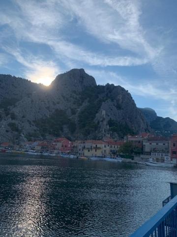 Sea View Panorama Apartment L Omis Exterior photo